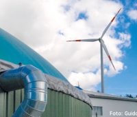 Windkraftanlage und Biogasanlage