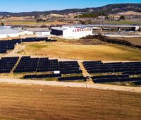 Die PVT-Anlage in Cuenca in Spanien, zeigt das PVT mit Wärmepumpe in Fernwärmenetzen funktioniert.