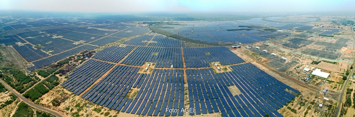 Adani Green Energy Erhalt Zuschlag Fur Weltweit Grossten Photovoltaik Auftrag Solarserver