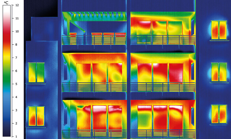 Wärmebild einer Hausfassade
