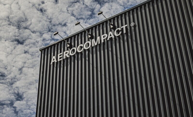 Im Bild der Hauptsitz von Aerocompact, einem österreichischen Hersteller für Photovoltaik-Montagesysteme.