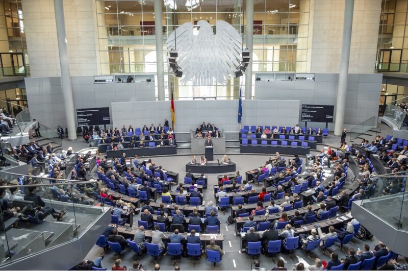 Blick auf Plenarsaal des Bundestag - was kann hier nach dem Ampel-Chrash noch beschlossen werden?