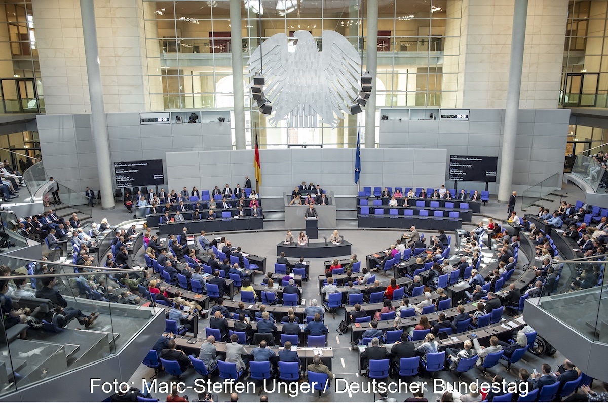 Blick auf Plenarsaal des Bundestag - was kann hier nach dem Ampel-Chrash noch beschlossen werden?