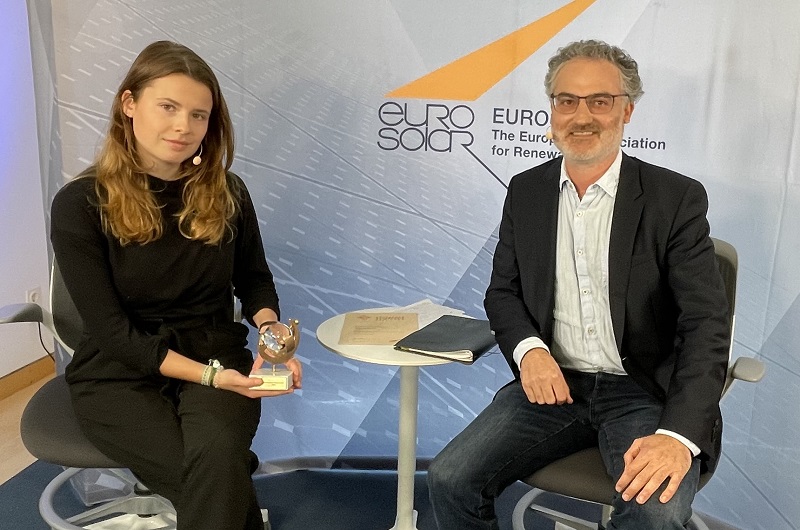 Deutscher Solarpreis 2021: Zu sehen sind Preisträgerin Luisa Neubauer und Fabio Longo, Vizepräsident von Eurosolar.