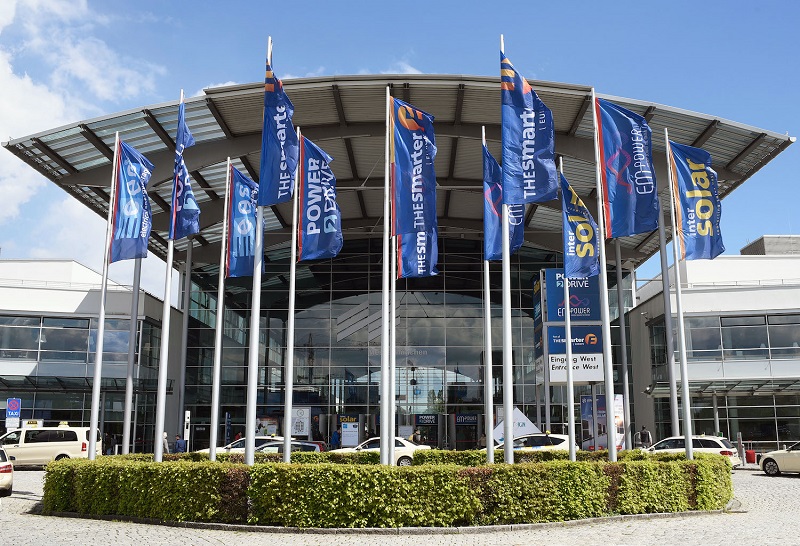 Zu sehen ist das Conference Center Nord (CCN) auf dem Messegelände München, in dem die der Intersolar Europe Conference 2021 stattfindet.