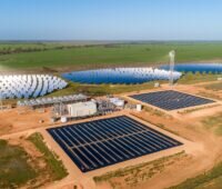 Im Bild eine Solar-Hydro-Anlage von Raygen, so soll auch das 250-MW-Solarkraftwerk von Photon Energy in Südafrika aufgebaut sein.