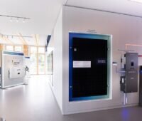 Im Bild der Photovoltaik-Showroom von Qcells in Berlin.
