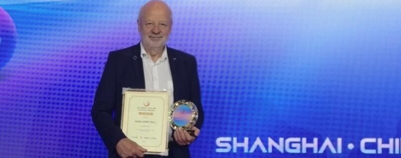 Im Bild Hans-Josef Fell, der den Global Solar Leaders Award erhalten hat.