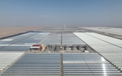 Shanghai Electric baut in Dubai das größte solarthermische Kraftwerk der Welt.