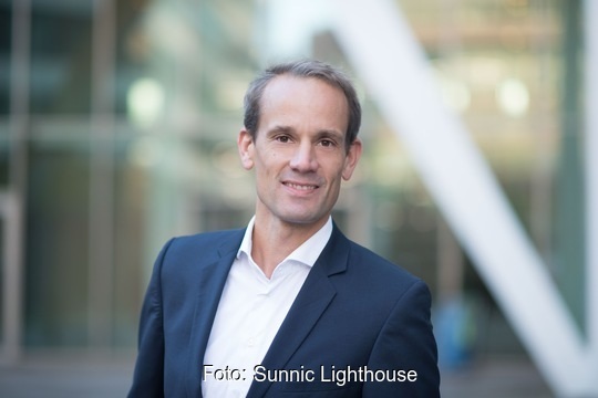 Im Bild Jan Knievel, Head of Origination bei Sunnic Lighthouse.