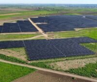 Im Bild der Solarpark Valcasado, den Trinasolar mit PV-Modulen und Trackern ausgestattet hat.